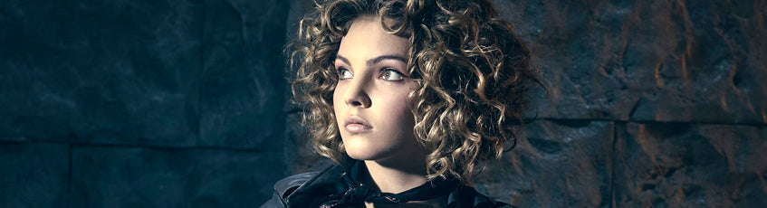 Camren Bicondova Autographed Collectibles & Memorabilia