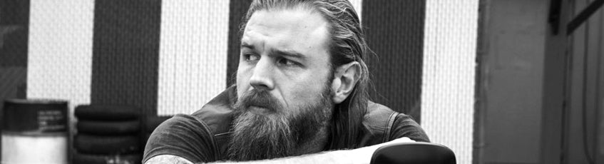 Ryan Hurst Autographed Collectibles & Memorabilia